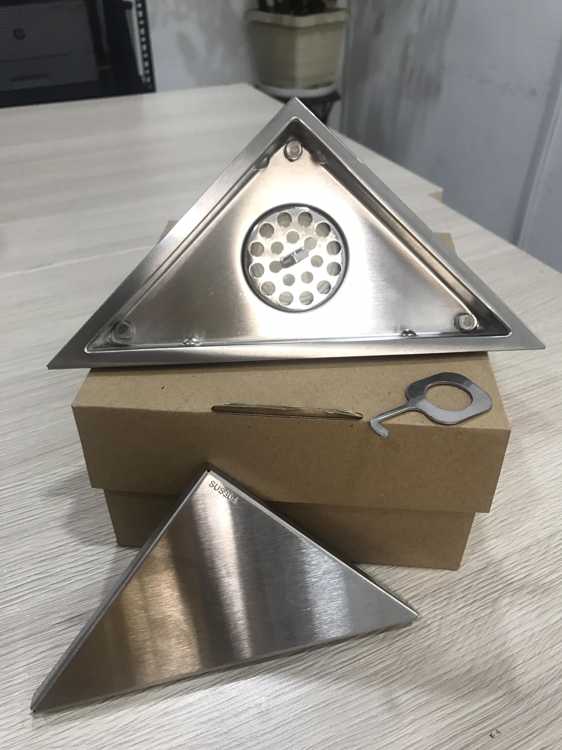 bán Phễu thoát sàn tại Hồ Chí Minh 0 1552897081