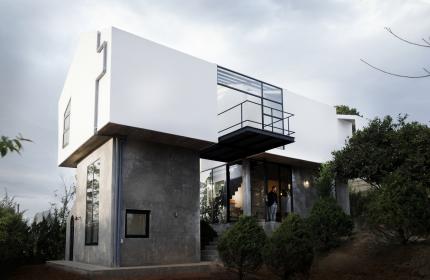 DLH (DaLat House)